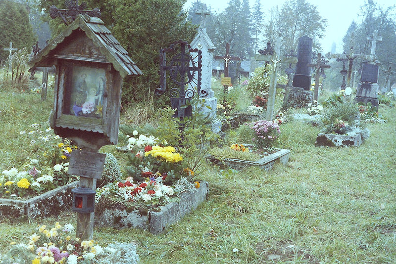 Datei:Friedhof-desselbrunn-17.jpg