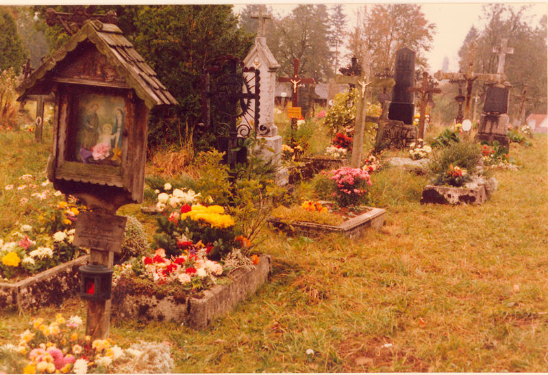 Datei:Friedhof-desselbrunn-3.jpg