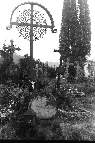 Datei:Friedhof-desselbrunn-15.jpg